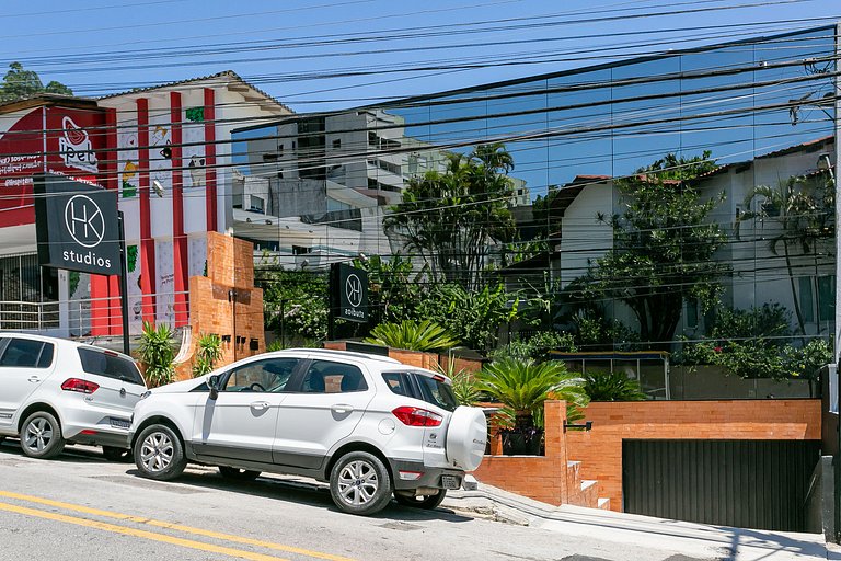 Studio with balcony next to Beiramar Shop #HKS26